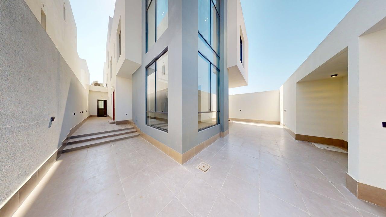 ممتلكات العربية